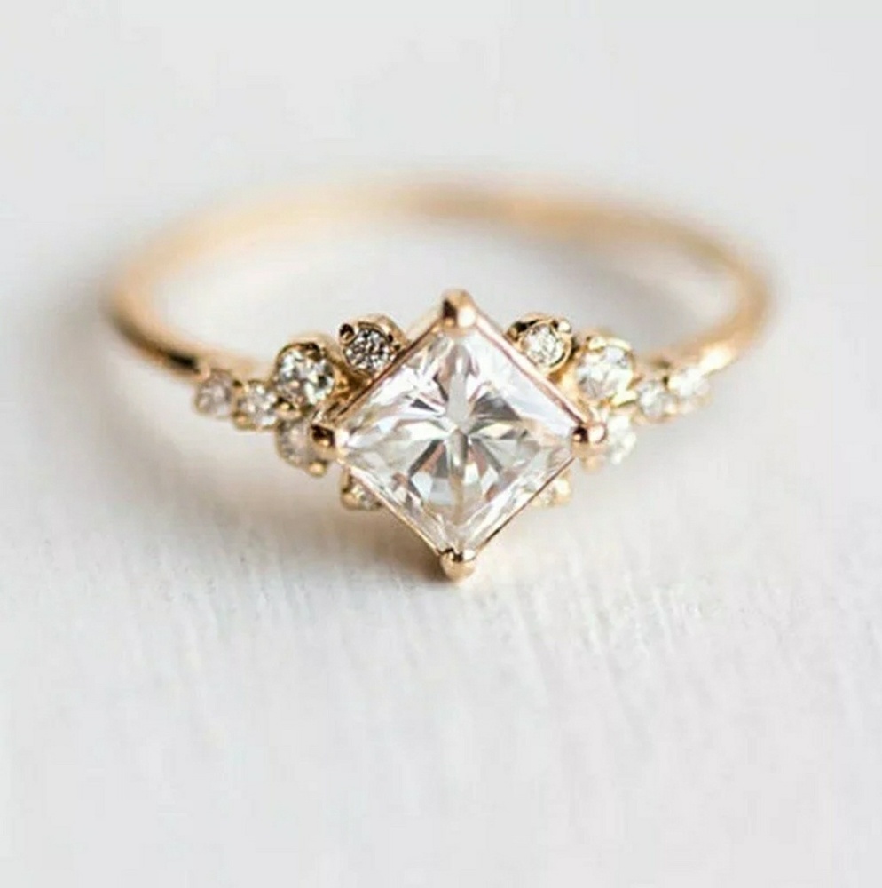 🆕 Beautiful gold and cz ring
